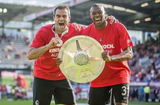 Karim Guédé bleibt ein Freiburger
